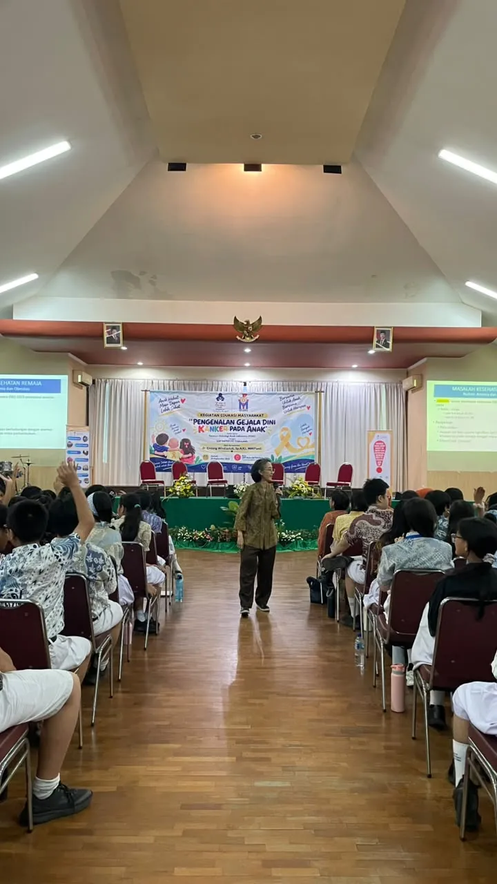 Edukasi Masyarakat "Pengenalan Gejala Dini Kanker Pada Anak dan Remaja serta Edukasi Kesehatan Remaja" bekerjasama dengan SMP Mater Dei Pamulang
